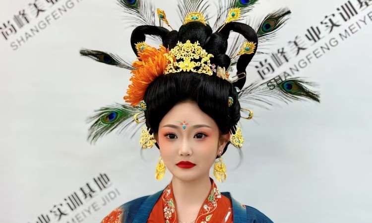 大连化妆摄影培训