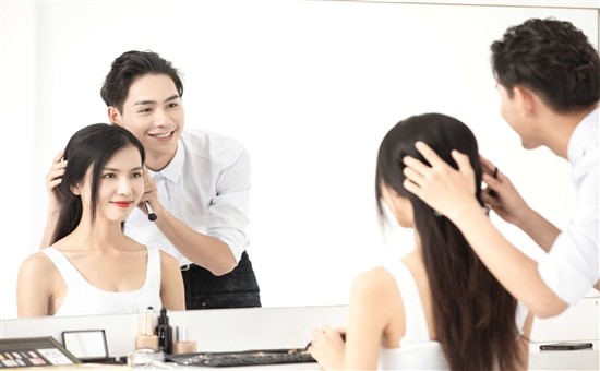 想在沈阳学习化妆，给自己化，有没有好点的 化妆培训可以报?